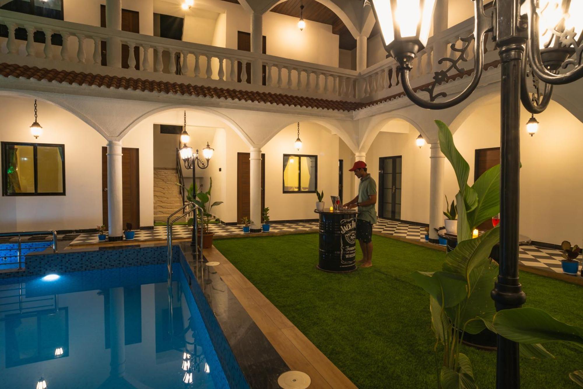 Hotel Sapphire Mansion Alībāg Exterior foto