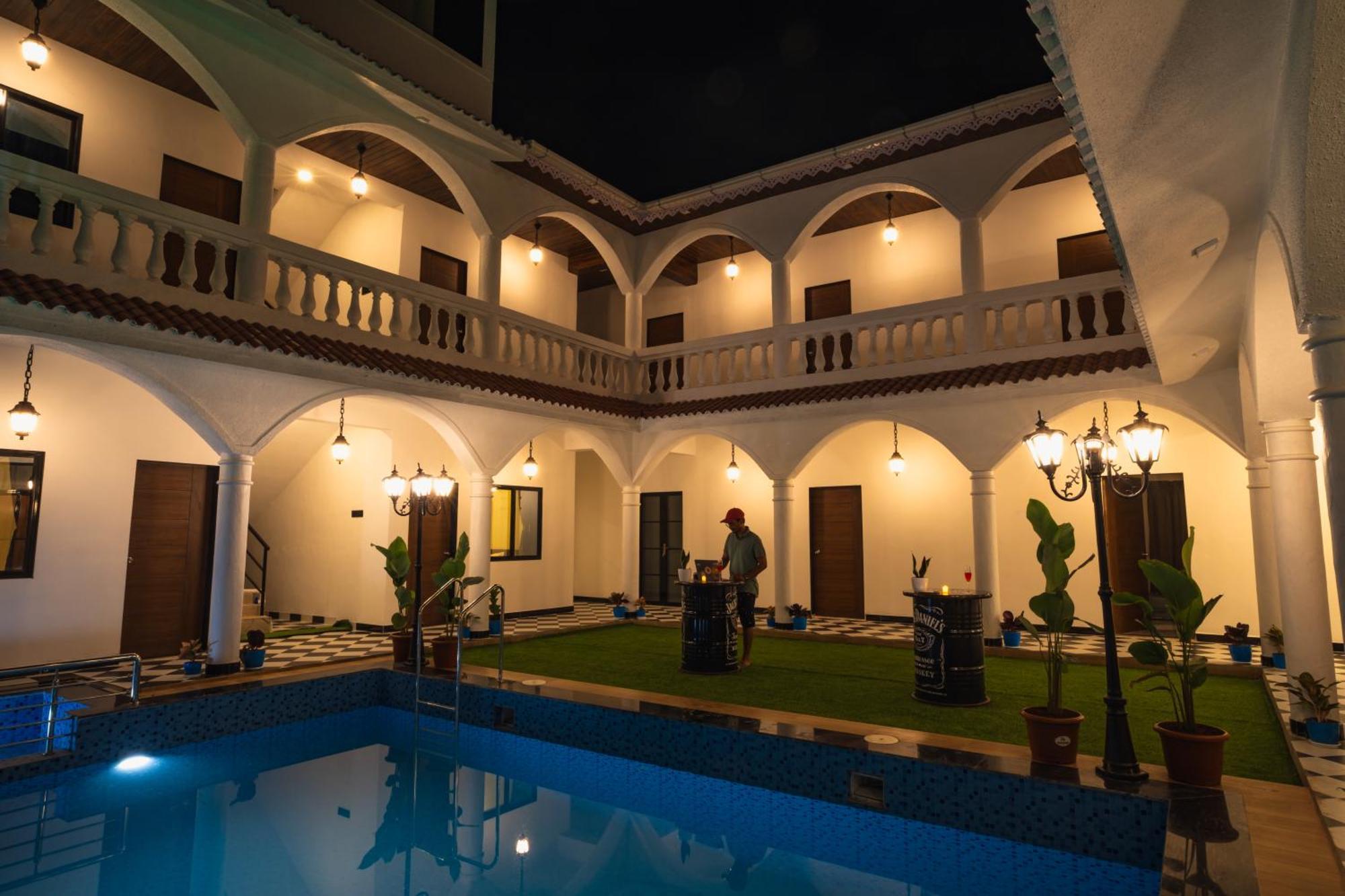 Hotel Sapphire Mansion Alībāg Exterior foto